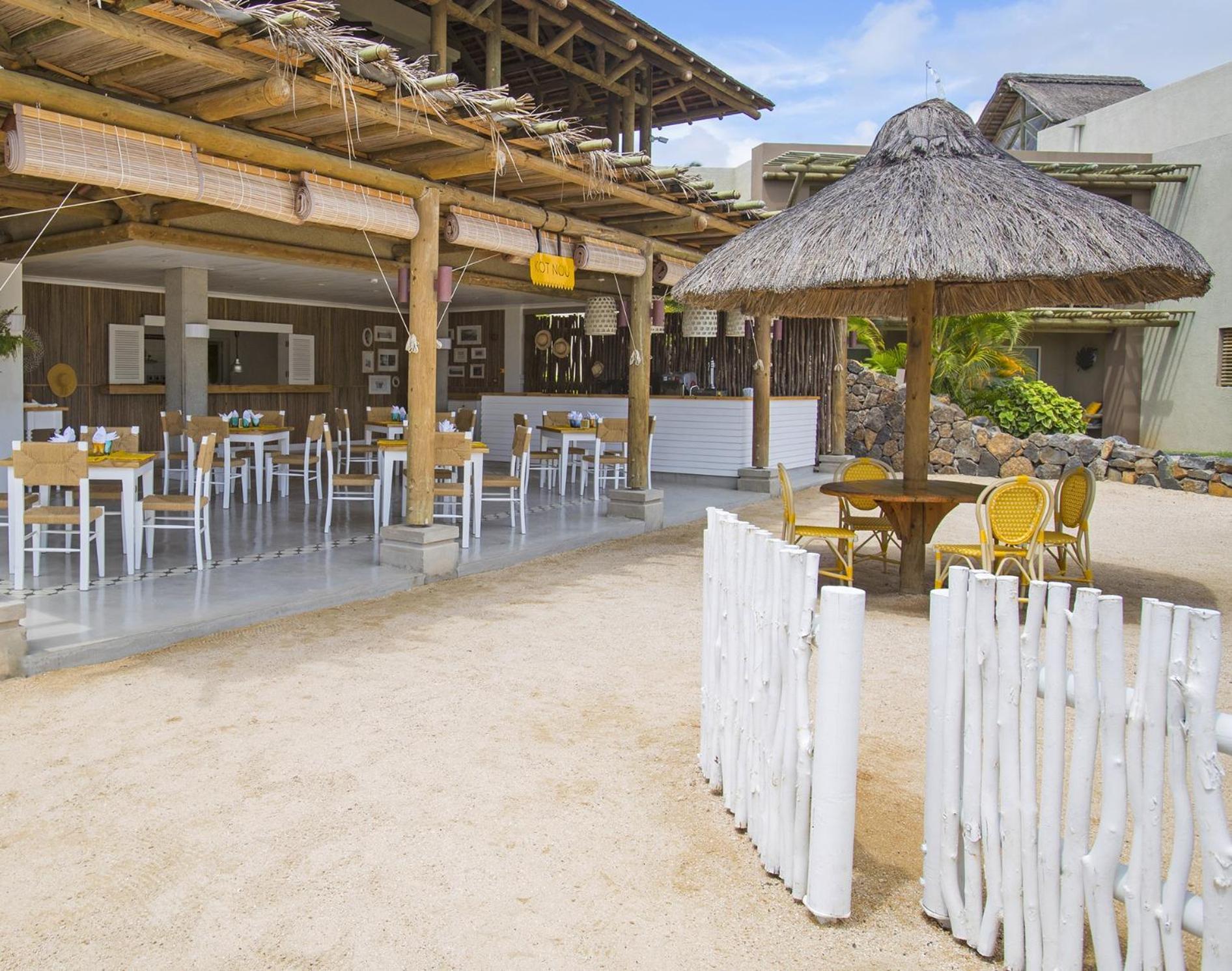 Zilwa Attitude Hotel Resort Grande Gaube Ngoại thất bức ảnh
