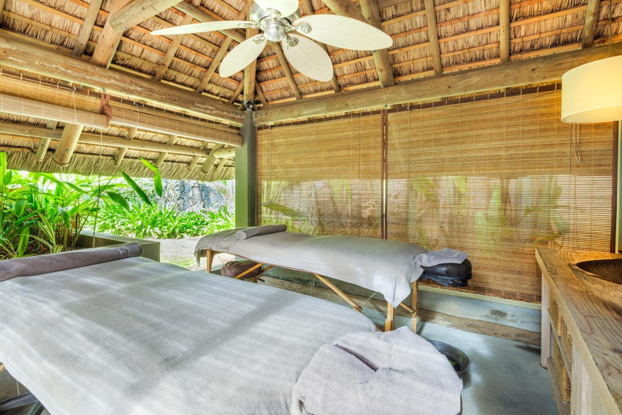 Zilwa Attitude Hotel Resort Grande Gaube Ngoại thất bức ảnh