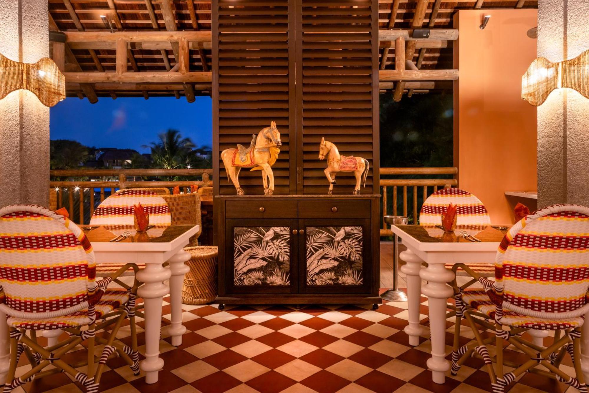 Zilwa Attitude Hotel Resort Grande Gaube Ngoại thất bức ảnh