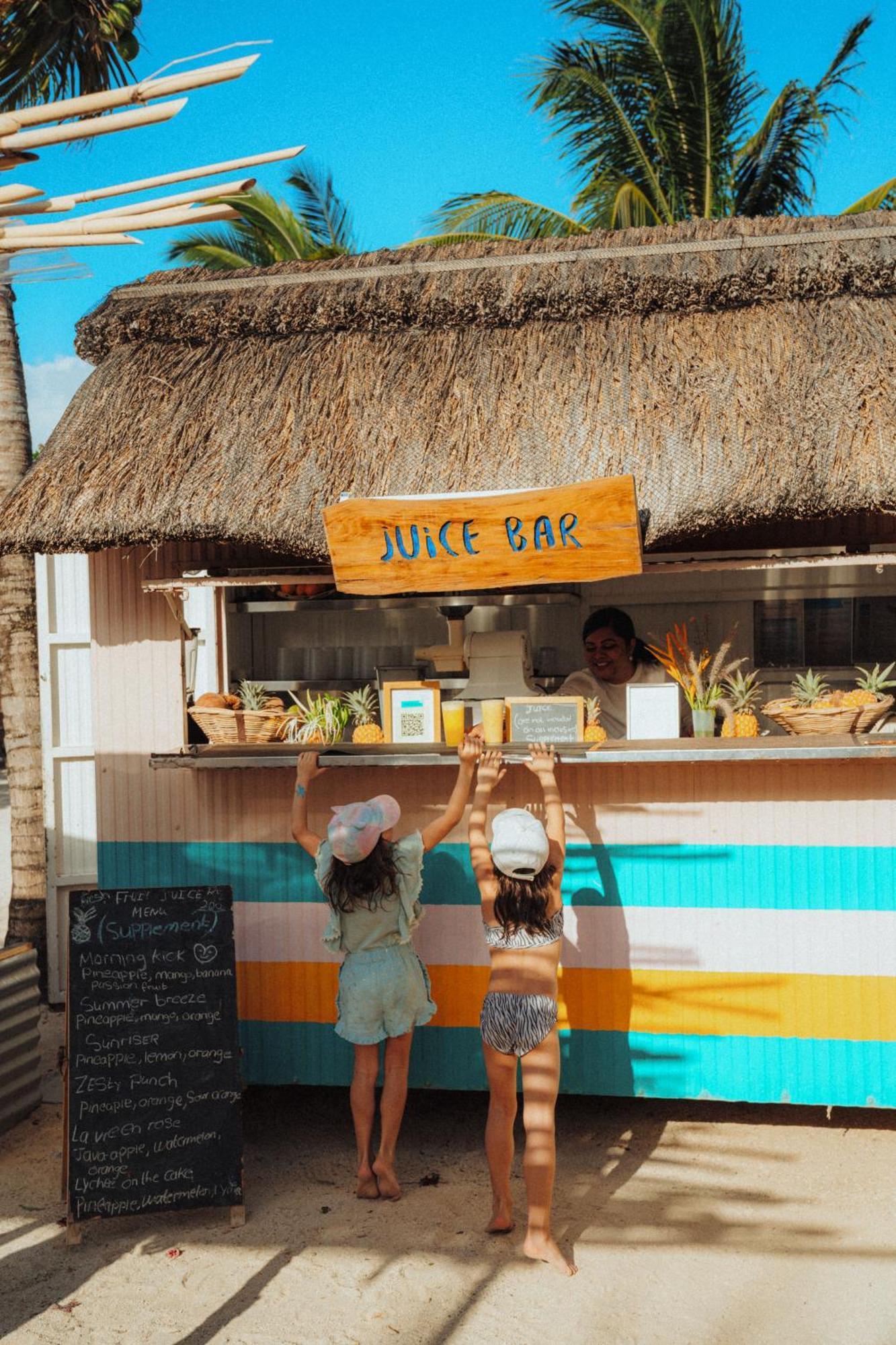 Zilwa Attitude Hotel Resort Grande Gaube Ngoại thất bức ảnh